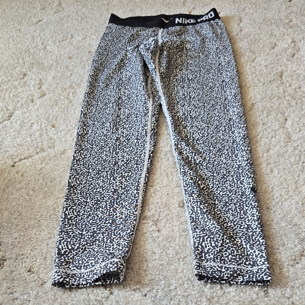 Nike Pro Monochrome Patterned Leggings